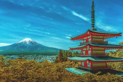 Japan Considers Stablecoin Tax Refunds for Foreign Tourists